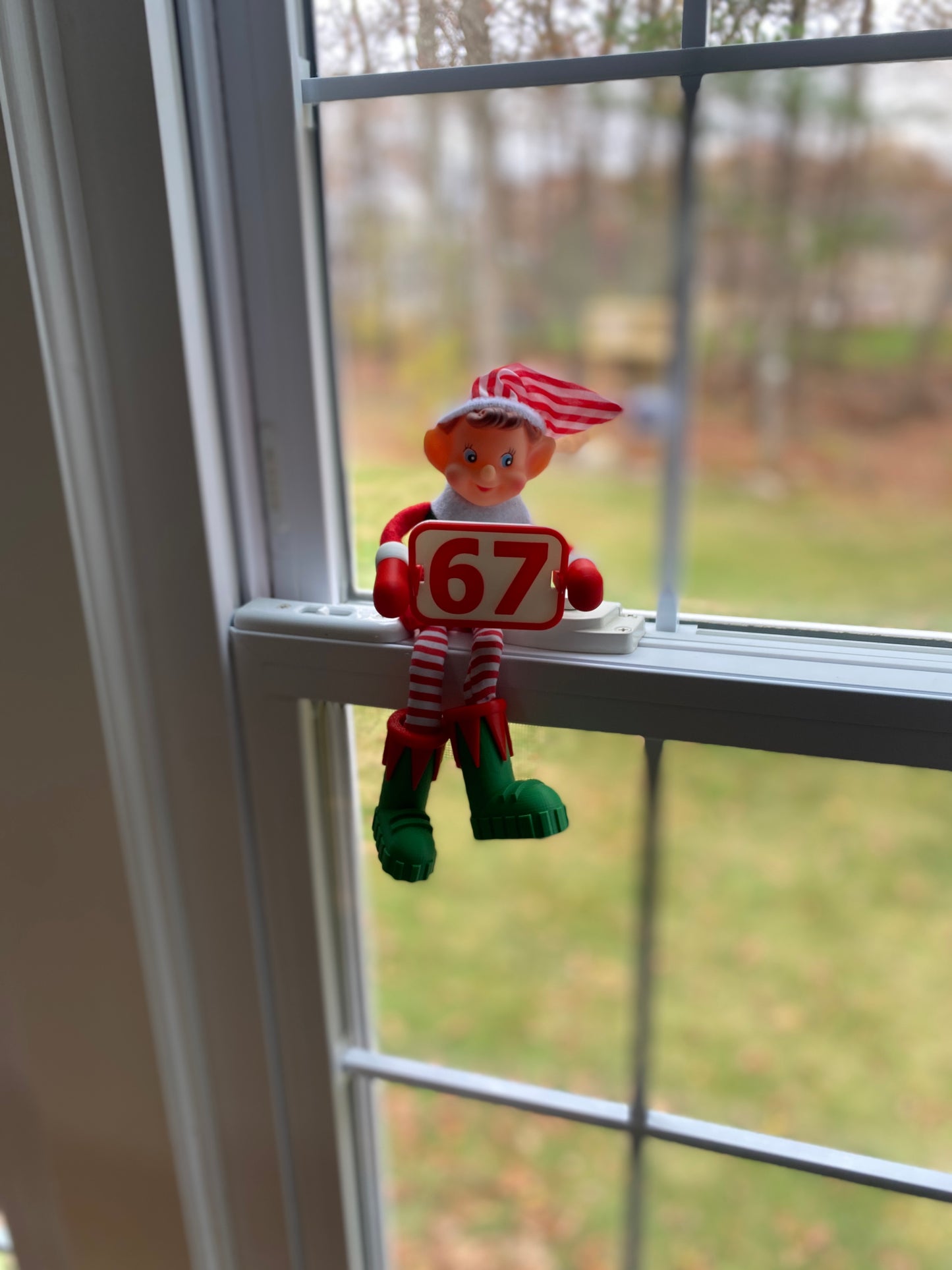 67 Viral 6-7 Elf Sign + MerryMitts