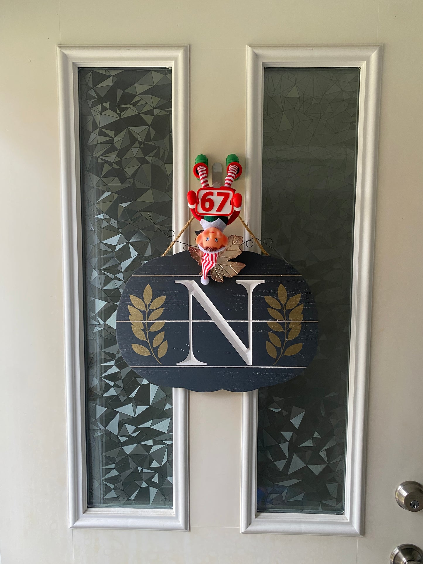 67 Viral 6-7 Elf Sign + MerryMitts