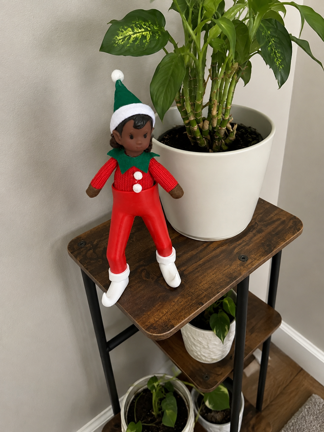 StandyPants – Standing Pants for your Christmas Elf